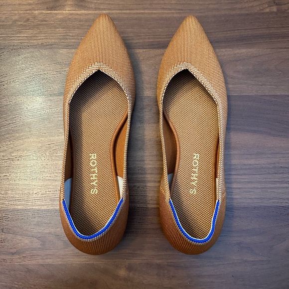 Rothys The Point flat in Fawn - Picture 3 of 5